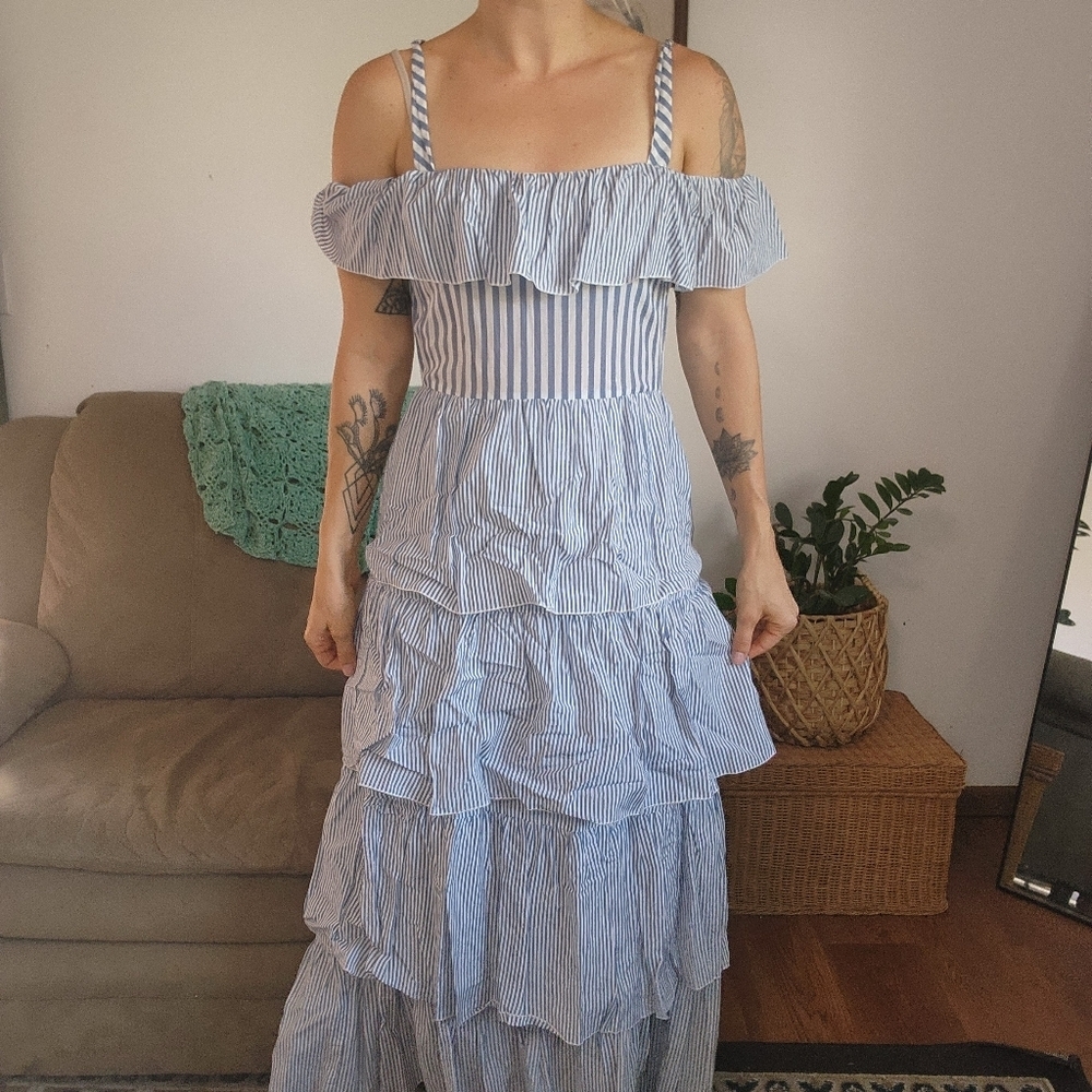 Victorias Secret Striped Tiered Maxi Dress Size Small - Picture 3 of 6